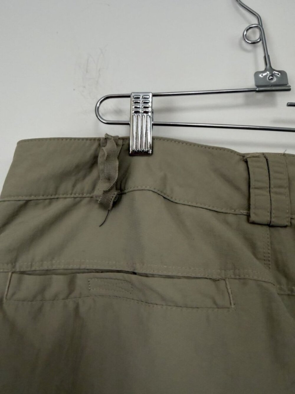 North Face Women’s 12 Short / Court Pant Tan Zip Off Cargo Shorts Hiking - Picture 8 of 12